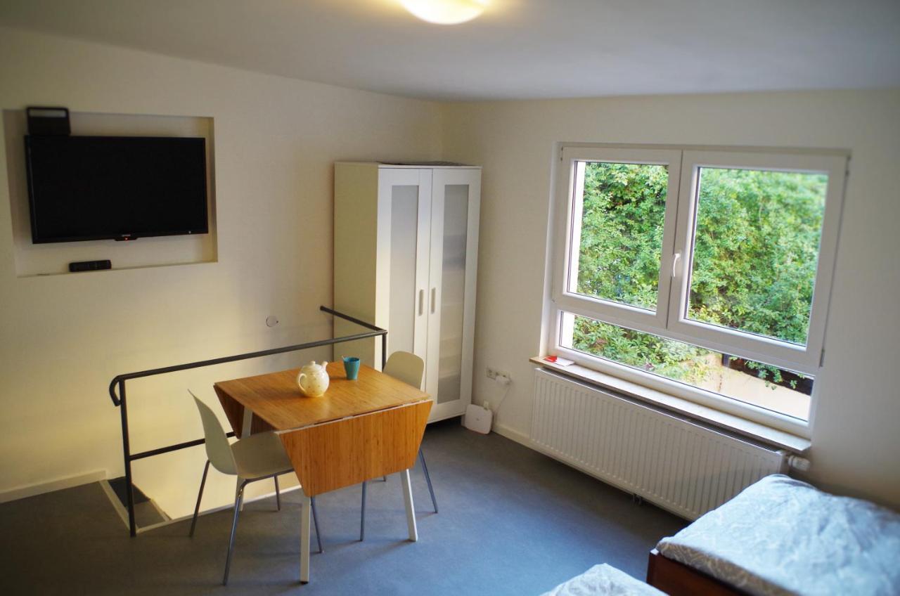 Apartment In Altstadt-/Messenahe, Zentral & Ruhig Nuremberg Ngoại thất bức ảnh